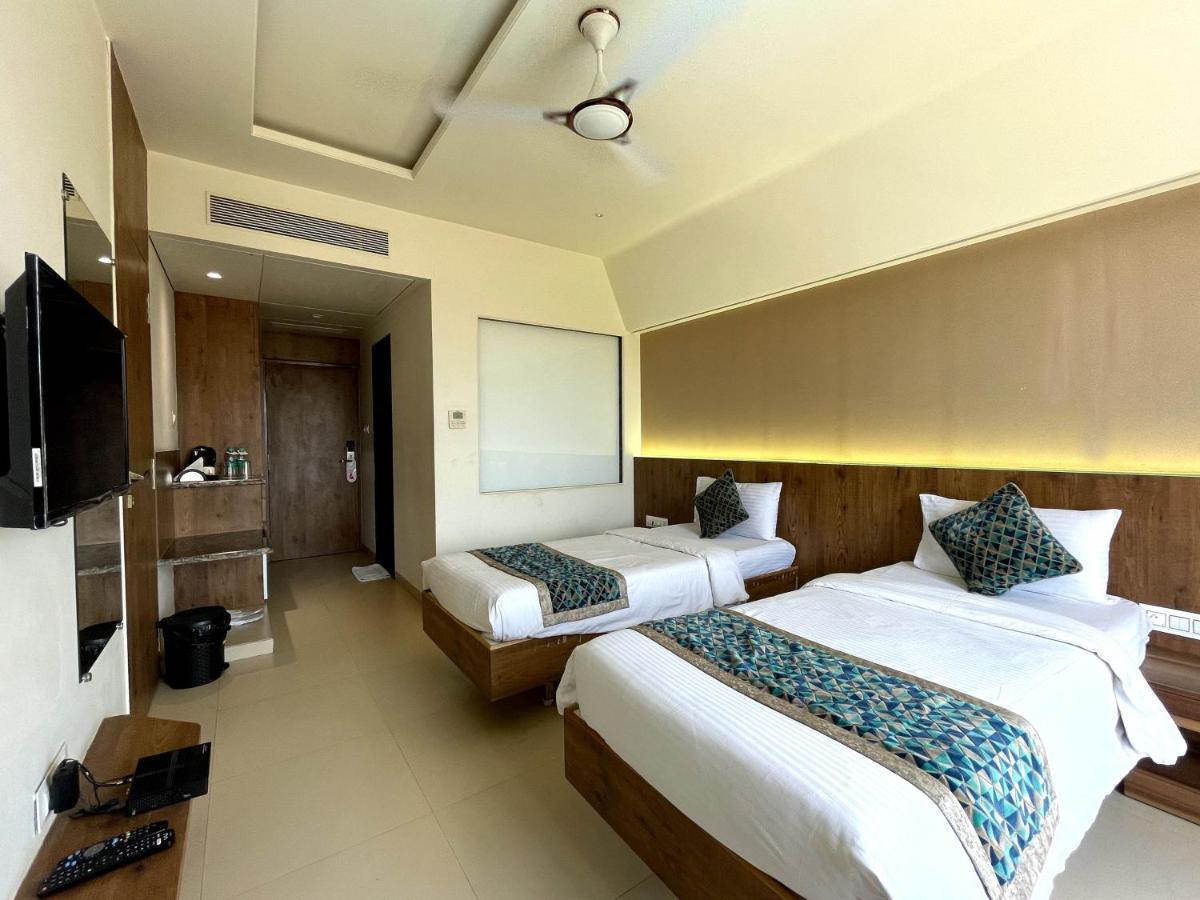 Hotel Grand Parivaar Igatpuri Exteriér fotografie