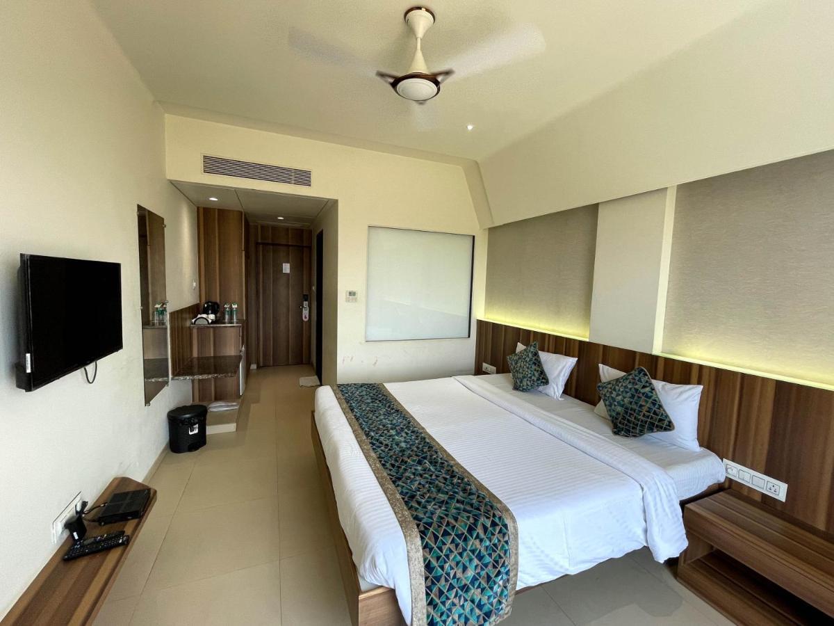 Hotel Grand Parivaar Igatpuri Exteriér fotografie